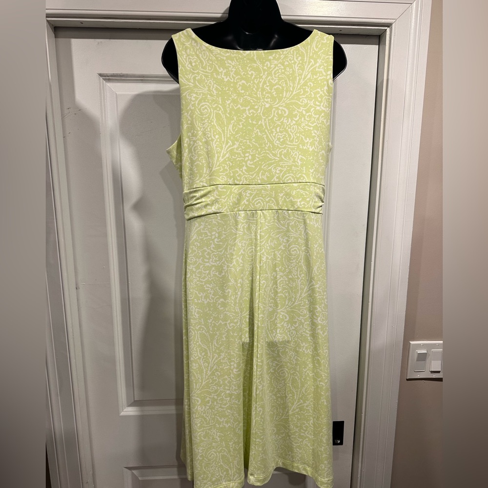 Fresh Spring Green Floral Print Dress by Eddie Bauer - Size Large - Picture 3 of 7
